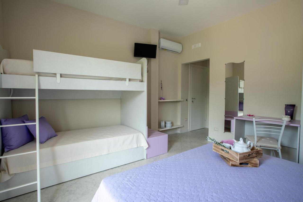 B&B L'Abbraccio Casola di Napoli Екстериор снимка