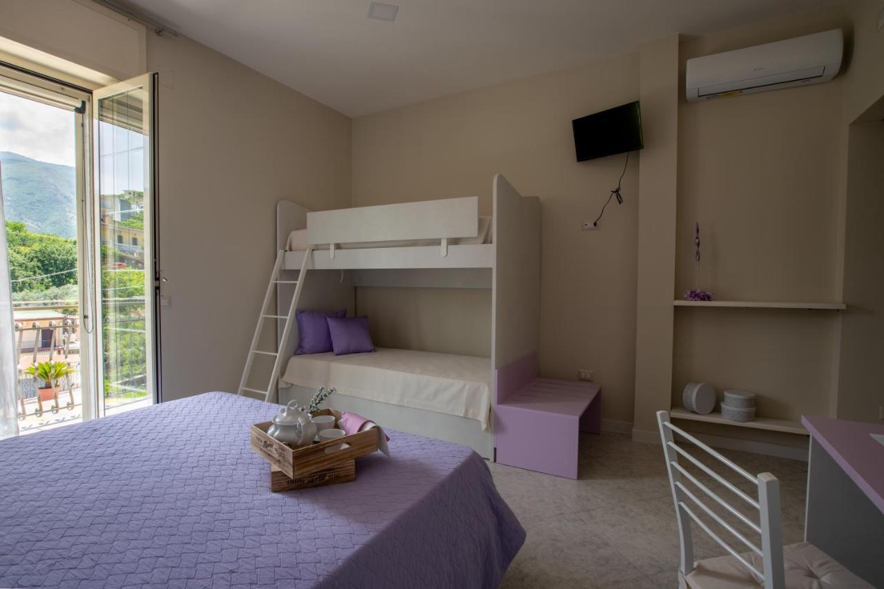 B&B L'Abbraccio Casola di Napoli Екстериор снимка