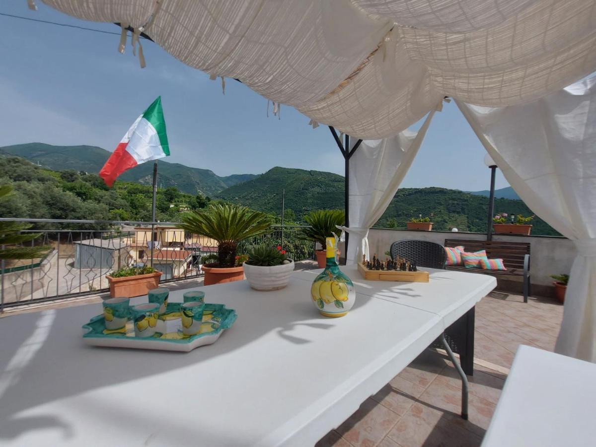 B&B L'Abbraccio Casola di Napoli Екстериор снимка